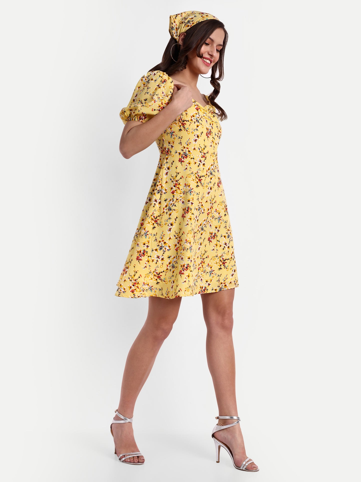 Essque Yellow Floral Print Sweetheart Neck Empire Dress