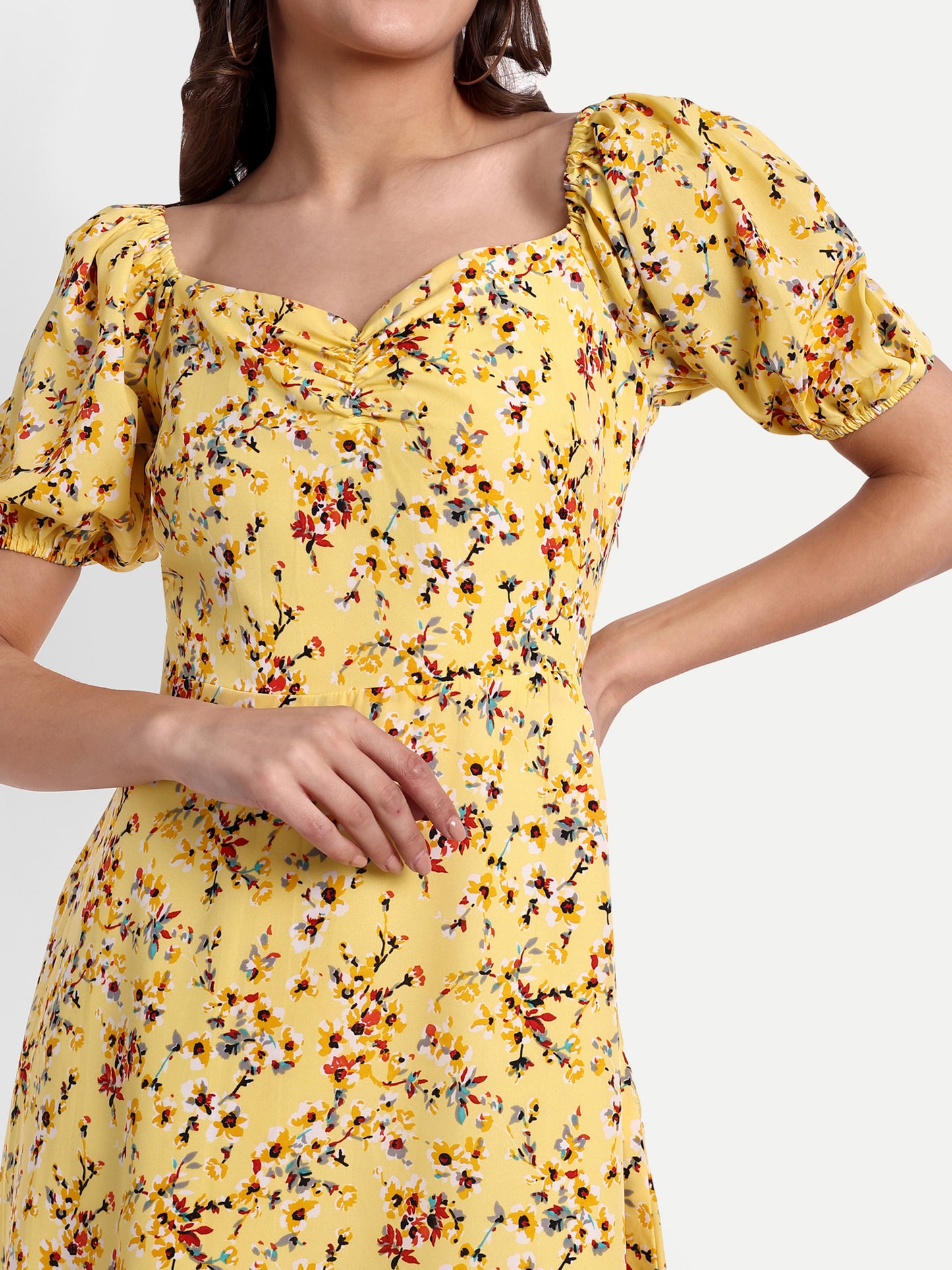 Essque Yellow Floral Print Sweetheart Neck Empire Dress