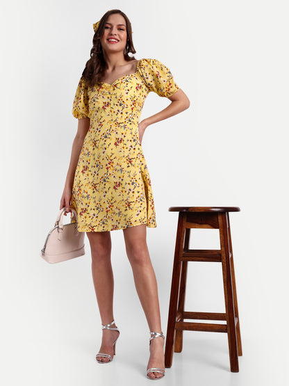 Essque Yellow Floral Print Sweetheart Neck Empire Dress